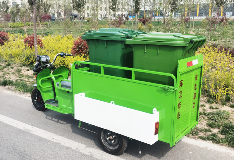 双桶大泥瓦保洁车